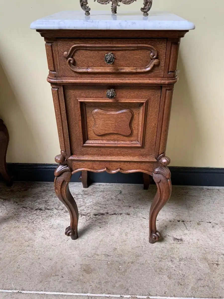 2 Antike Historismus  Vertikos, Nachtschränke, (Louis XV)  - Lieferung möglich! 18