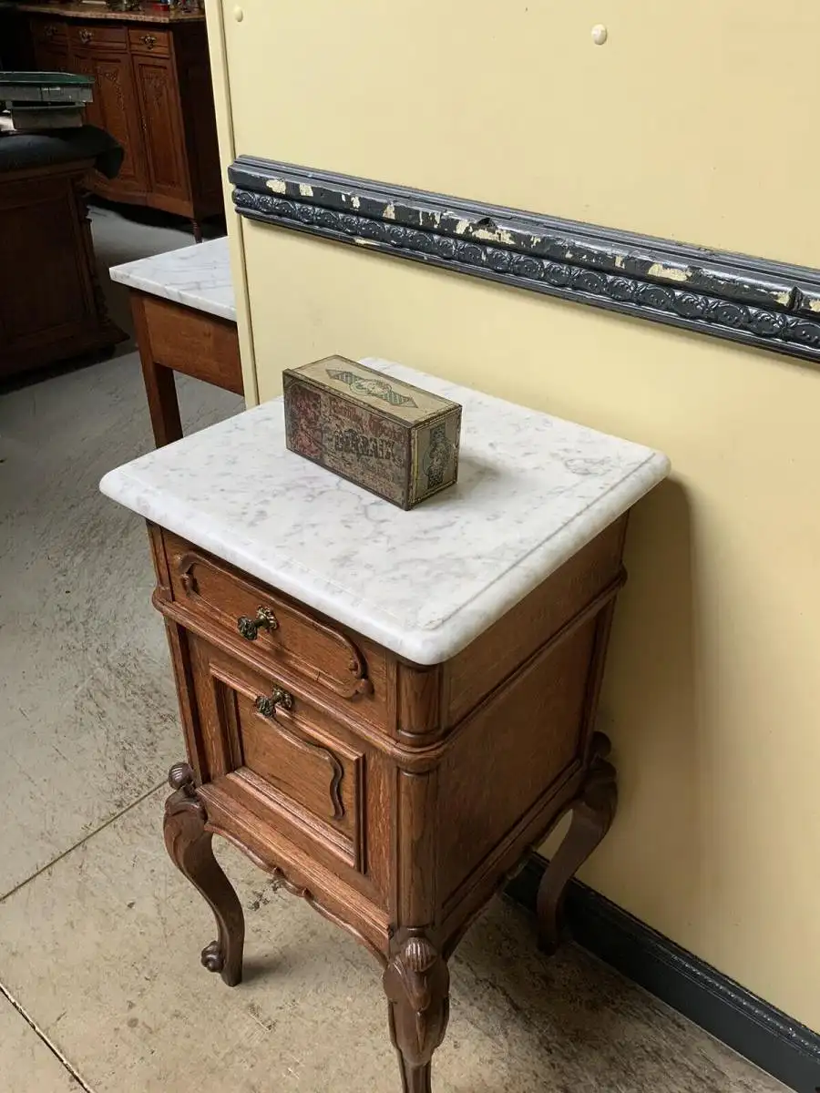 2 Antike Historismus  Vertikos, Nachtschränke, (Louis XV)  - Lieferung möglich! 5