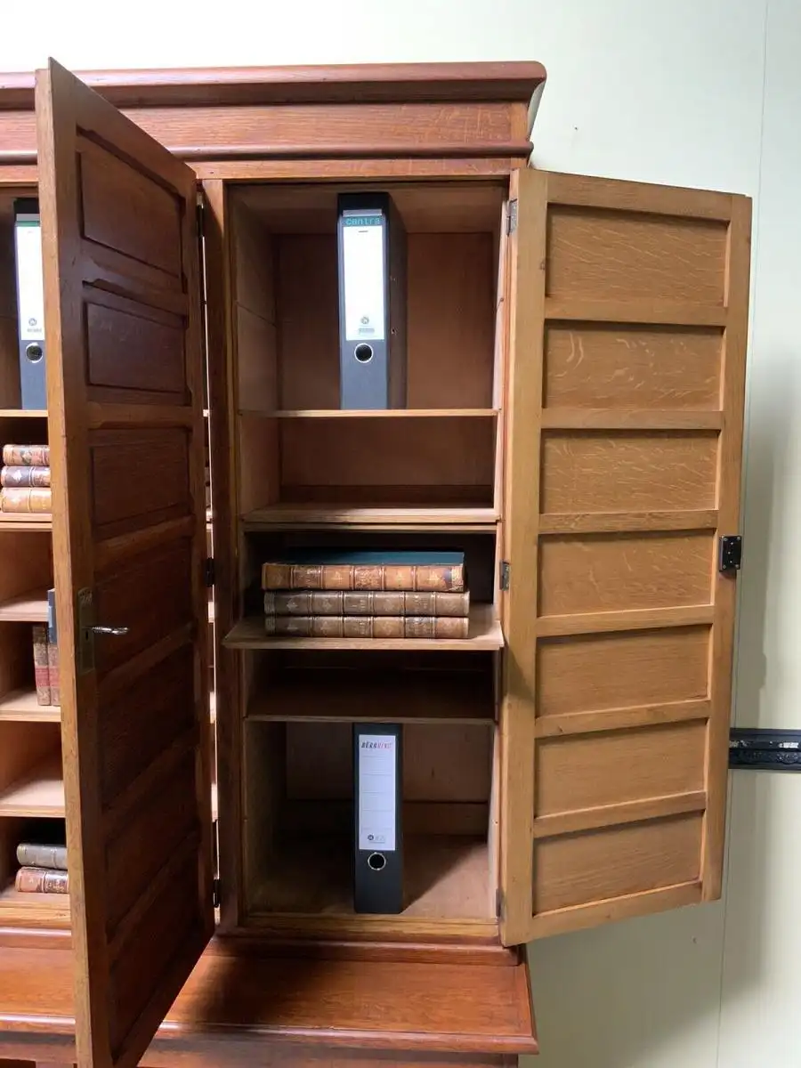 Antiker traumhafter Art Deco Archiv Schrank, Aktenschrank - Lieferung möglich! 16