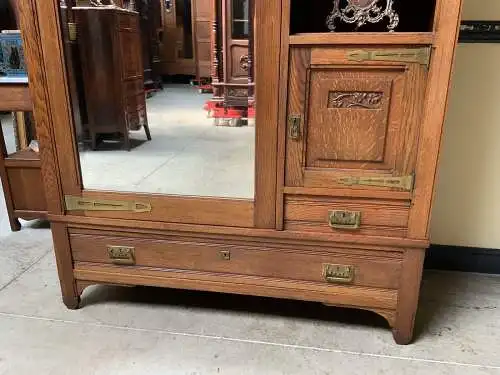 Antiker Jugendstil Kleiderschrank, Wäscheschrank,  traumhaft  Lieferung möglich!