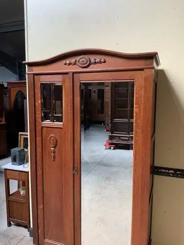 Antiker Jugendstil Wäscheschrank, Kleiderschrank -  Lieferung möglich!