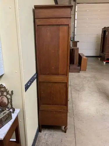 Antiker Jugendstil Wäscheschrank, -   Lieferung möglich!