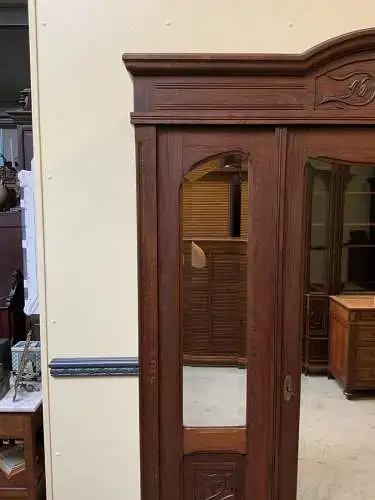 Antiker Jugendstil Kleiderschrank - Traumhaft -  Lieferung möglich!