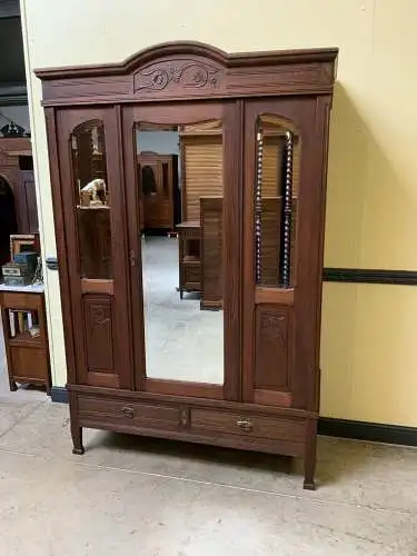 Antiker Jugendstil Kleiderschrank - Traumhaft -  Lieferung möglich!