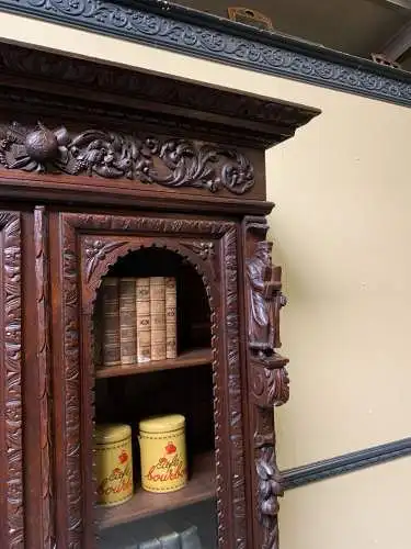 Antiker imposanter Neorenaissance Bücherschrank, Vitrine - Lieferung möglich!