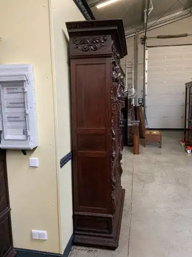 Antiker imposanter Neorenaissance Bücherschrank, Vitrine - Lieferung möglich!