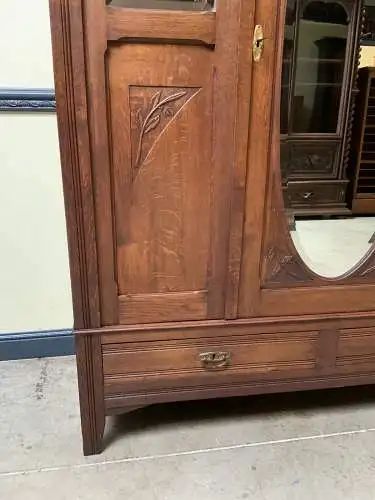 Antiker Jugendstil Kleiderschrank, Traumhaft - Lieferung möglich!