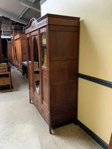 Antiker Jugendstil Kleiderschrank, Traumhaft - Lieferung möglich!