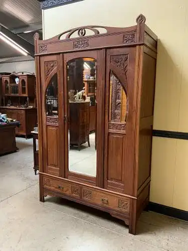 Antiker Jugendstil Kleiderschrank, Art Nouveau -  Lieferung möglich!