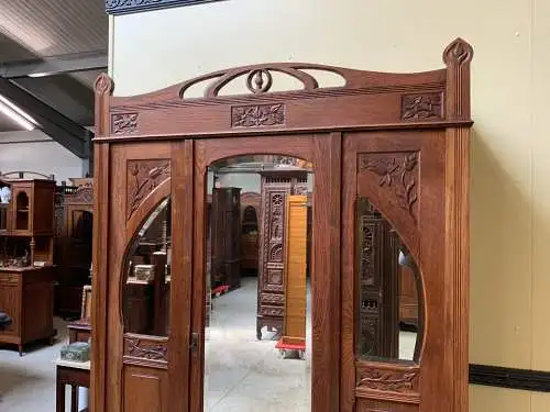 Antiker Jugendstil Kleiderschrank, Art Nouveau -  Lieferung möglich!