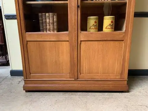 Antiker Jugendstil Bücherschrank, Vitrine, Traumhaft - Lieferung möglich!