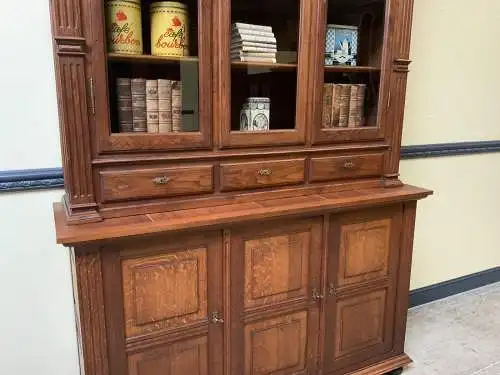 Antik - imposanter Bücherschrank, Buffet, - Jugendstil - Lieferung möglich!