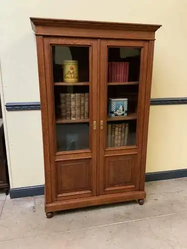 Antik - Vitrine, Bücherschrank, Jugendstil - traumhaft- Lieferung möglich.