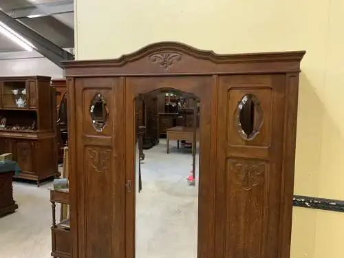 Antik - Kleiderschrank, Wäscheschrank, - Jugendstil - Lieferung möglich!