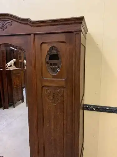 Antik - Kleiderschrank, Wäscheschrank, - Jugendstil - Lieferung möglich!