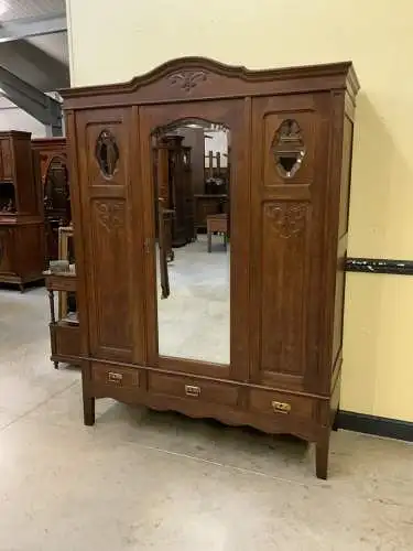 Antik - Kleiderschrank, Wäscheschrank, - Jugendstil - Lieferung möglich!