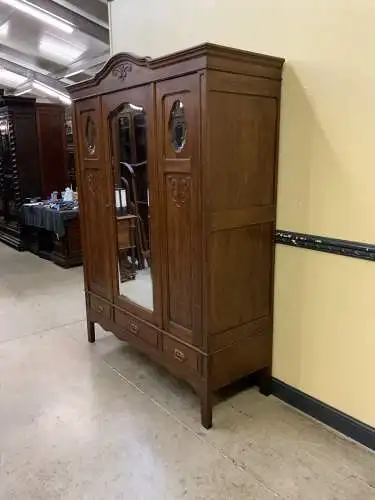 Antik - Kleiderschrank, Wäscheschrank, - Jugendstil - Lieferung möglich!