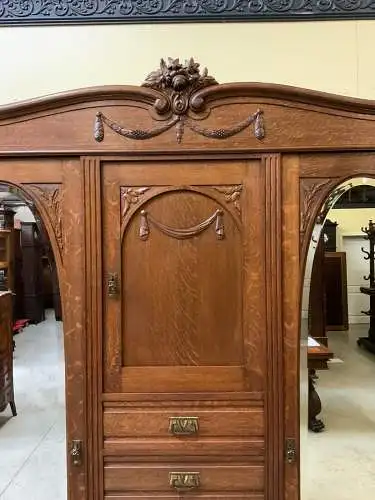 Antik - Kleiderschrank, Wäscheschrank, Jugendstil -  Lieferung möglich!