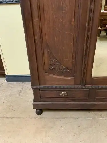 Antiker Jugendstil Kleiderschrank, Wäscheschrank -  Lieferung möglich!