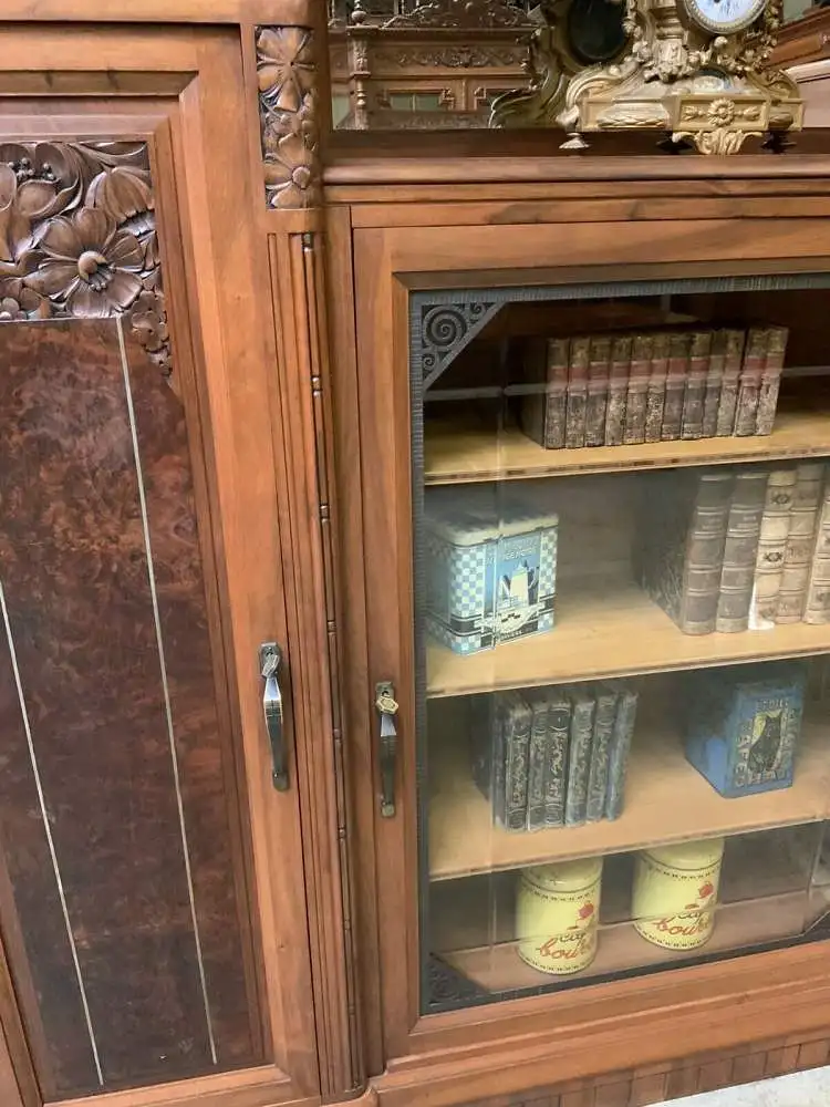 Antik - Buffet, Vitrine, Kredenz, Nußbaum, - Art Deco -  Lieferung möglich! 16