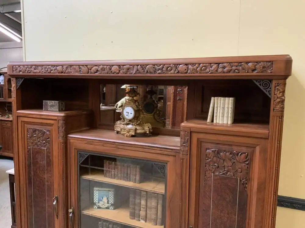 Antik - Buffet, Vitrine, Kredenz, Nußbaum, - Art Deco -  Lieferung möglich! 19