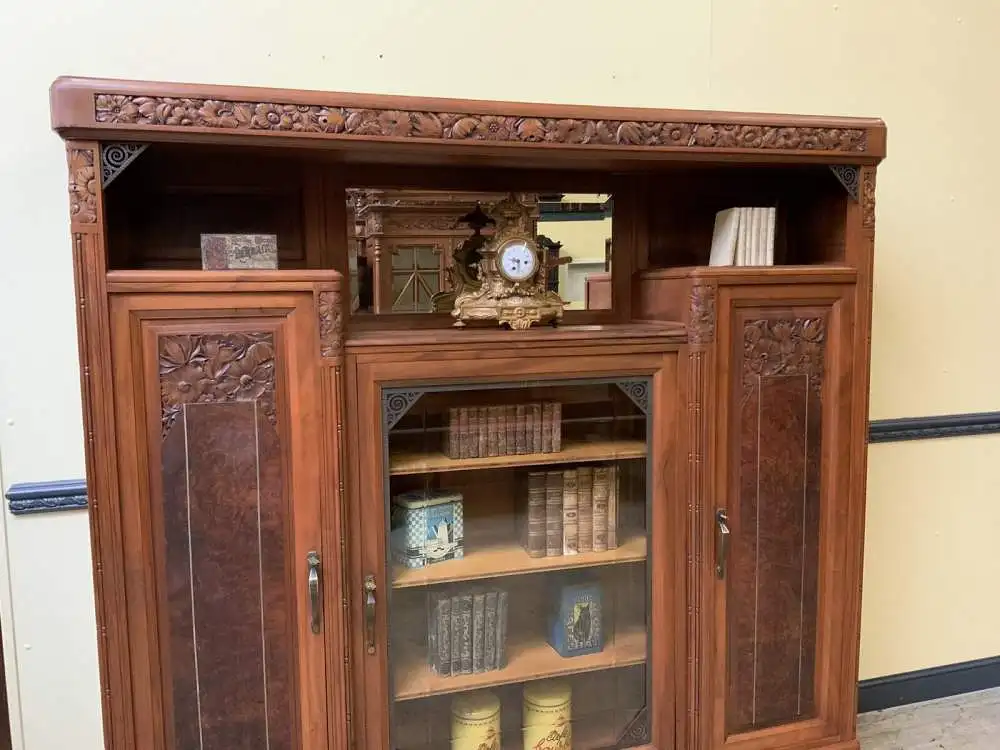 Antik - Buffet, Vitrine, Kredenz, Nußbaum, - Art Deco -  Lieferung möglich! 6