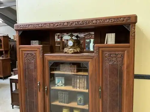 Antik - Bücherschrank, Vitrine, Nußbaum, - Art Deco -  Lieferung möglich!