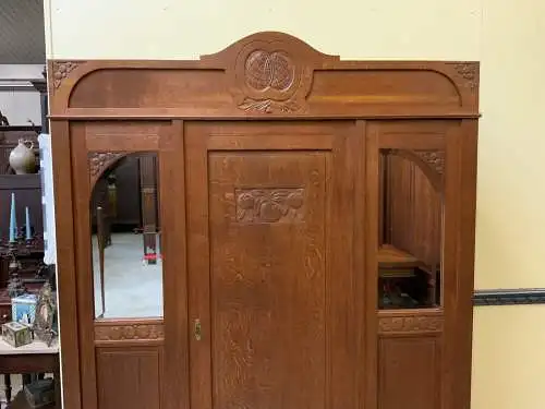 Antik - Kleiderschrank, Jugendstil - Traumhaft -  Lieferung möglich!