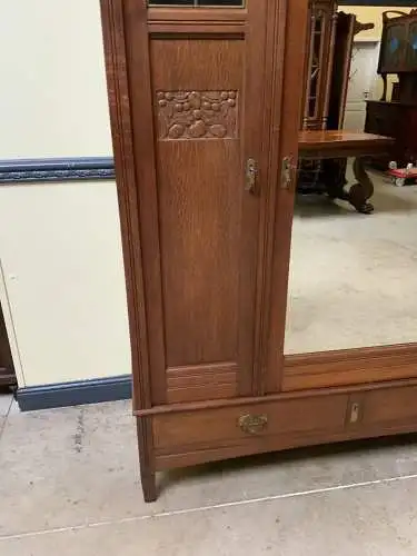 Antik - Jugendstil Kleiderschrank, Wäscheschrank,  Traumhaft  Lieferung möglich!