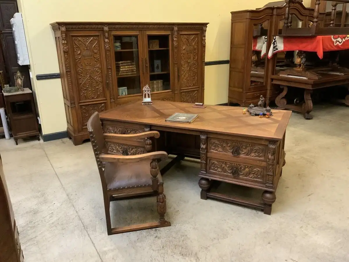 Antik - Bürozimmer, Schreibtisch, Bücherschrank,  Armstuhl, - Lieferung möglich! 1
