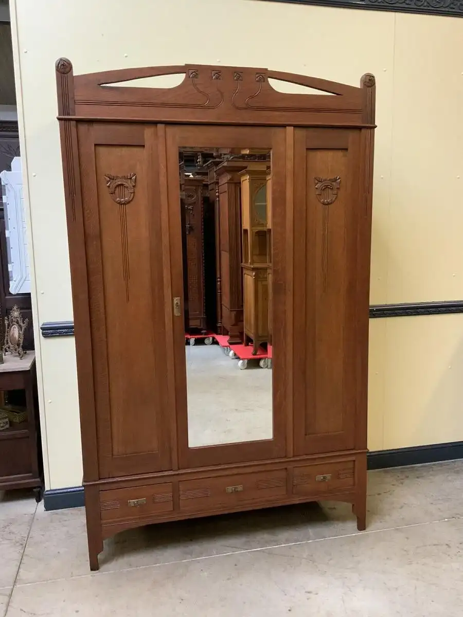Antiker traumhafter Jugendstil Kleiderschrank, Art Nouveau - Lieferung möglich! 1