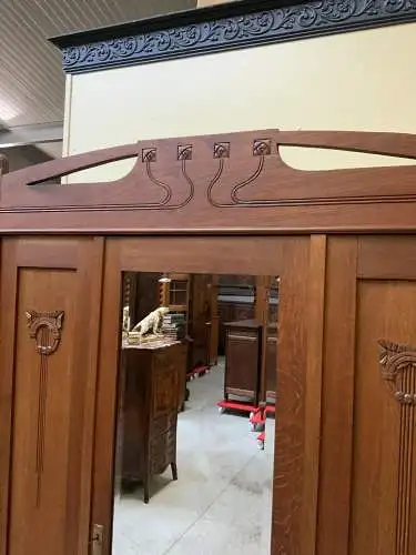 Antiker traumhafter Jugendstil Kleiderschrank, Art Nouveau - Lieferung möglich!