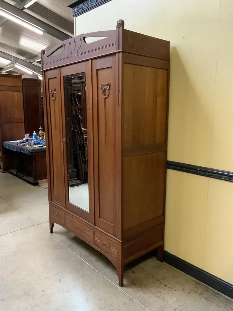 Antiker traumhafter Jugendstil Kleiderschrank, Art Nouveau - Lieferung möglich! 4