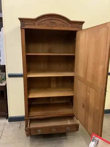 Antiker Jugendstil Wäscheschrank, ovaler Spiegel, -   Lieferung möglich!