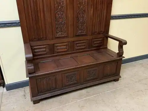 Antike imposante Historismus Garderobe mit Truhen Bank,   - Lieferung möglich!