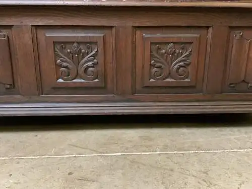 Antike imposante Historismus Garderobe mit Truhen Bank,   - Lieferung möglich!