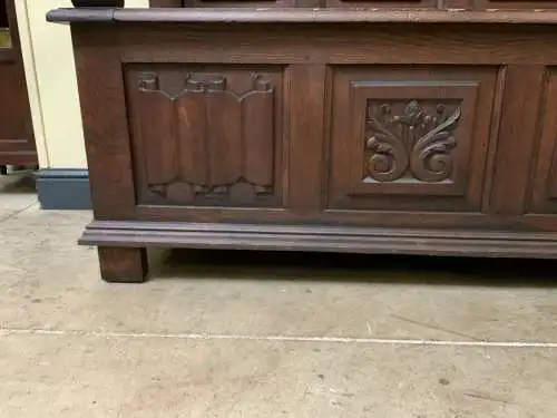 Antike imposante Historismus Garderobe mit Truhen Bank,   - Lieferung möglich!
