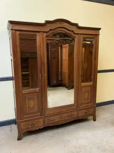 Antiker Jugendstil Kleiderschrank, Wäscheschrank, Intarsien - Lieferung möglich!