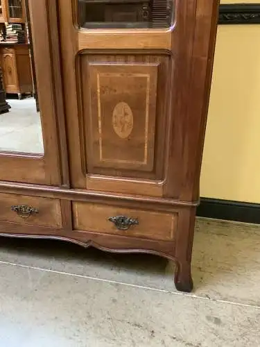 Antiker Jugendstil Kleiderschrank, Wäscheschrank, Intarsien - Lieferung möglich!