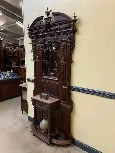 Antike imposante Historismus Garderobe, Jugendstil - Lieferung möglich!