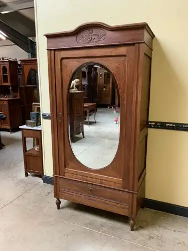 Antiker Jugendstil Wäscheschrank, -   Lieferung möglich!