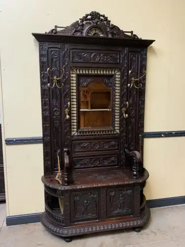 Antike Bretonische Garderobe mit Truhenbank - traumhaft - Lieferung möglich! 1