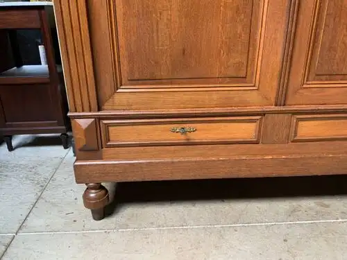 Antiker Historismus Louis XV Kleiderschrank, Traumhaft - Lieferung möglich! 9