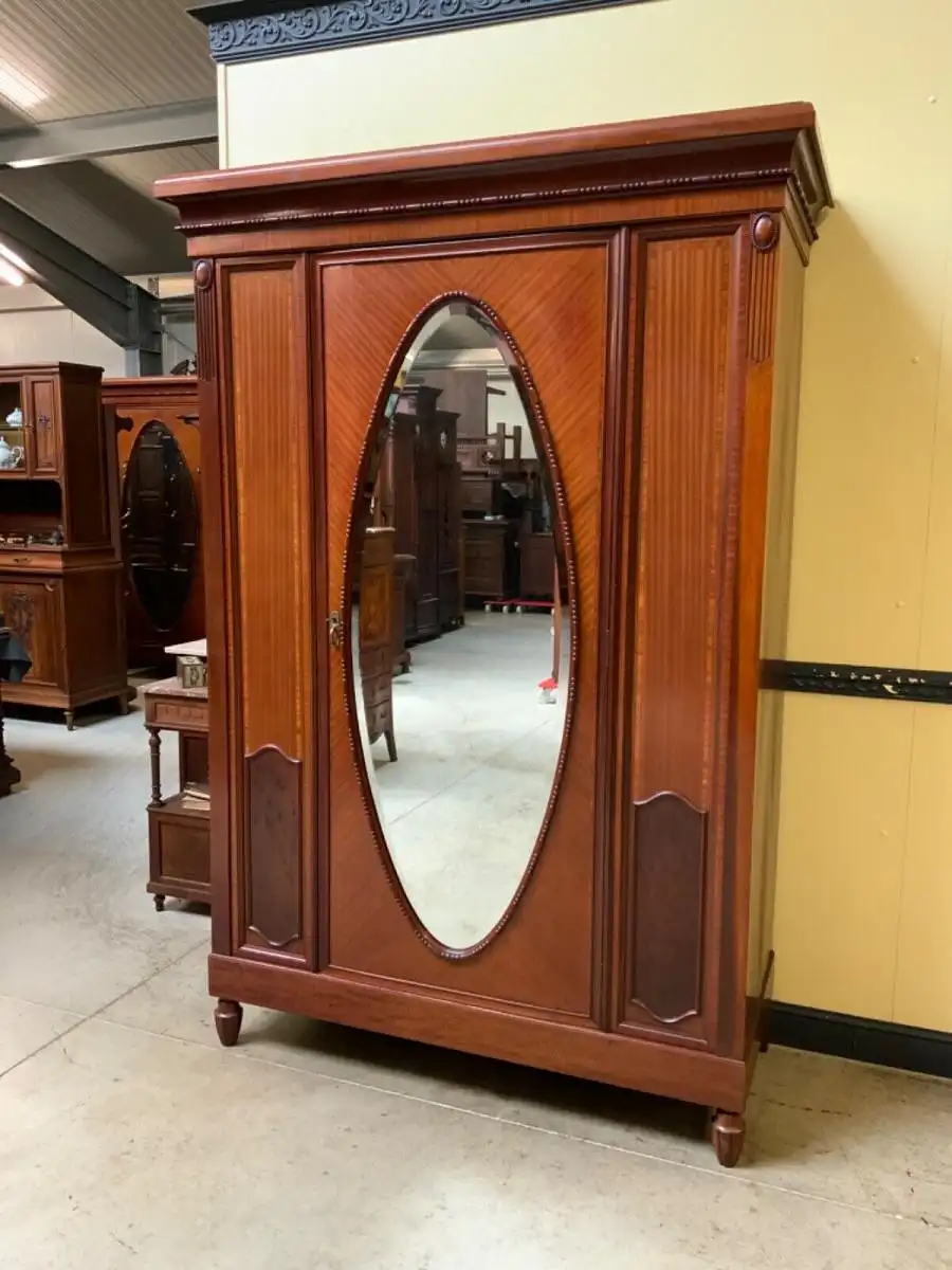 Antiker Art Deco Kleiderschrank - Traumhaft- Lieferung möglich! 2