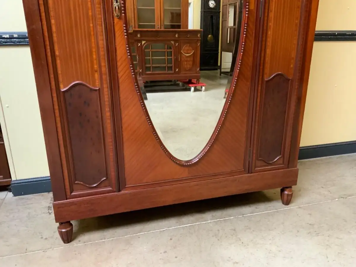 Antiker Art Deco Kleiderschrank - Traumhaft- Lieferung möglich! 7