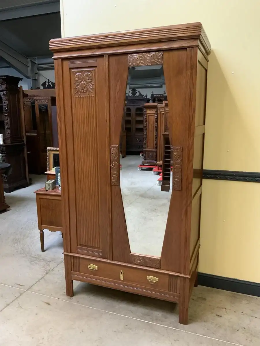 Antiker Art Deco Kleiderschrank, Wäscheschrank - Traumhaft- Lieferung möglich! 1