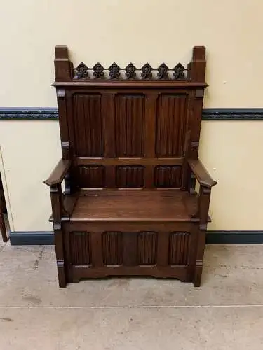 Antik - Truhen Bank, - Neogotik, Historismus -     Lieferung möglich!