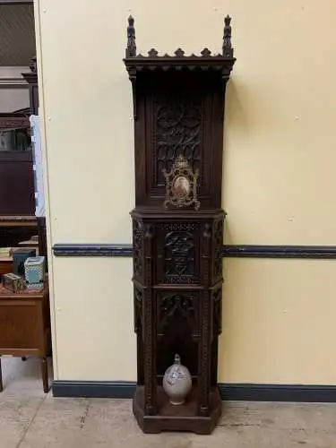 Antik - Vertiko, Pfeilerschrank, Anrichte - Neogotik - Lieferung möglich!