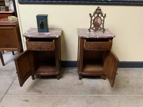 2 antike Jugendstil  Nachtschränke, Vertikos   - Lieferung möglich!