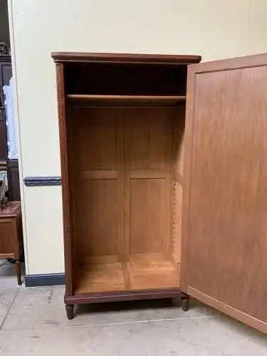Antiker Jugendstil  Kleiderschrank mit Wäschefach  - Lieferung möglich!